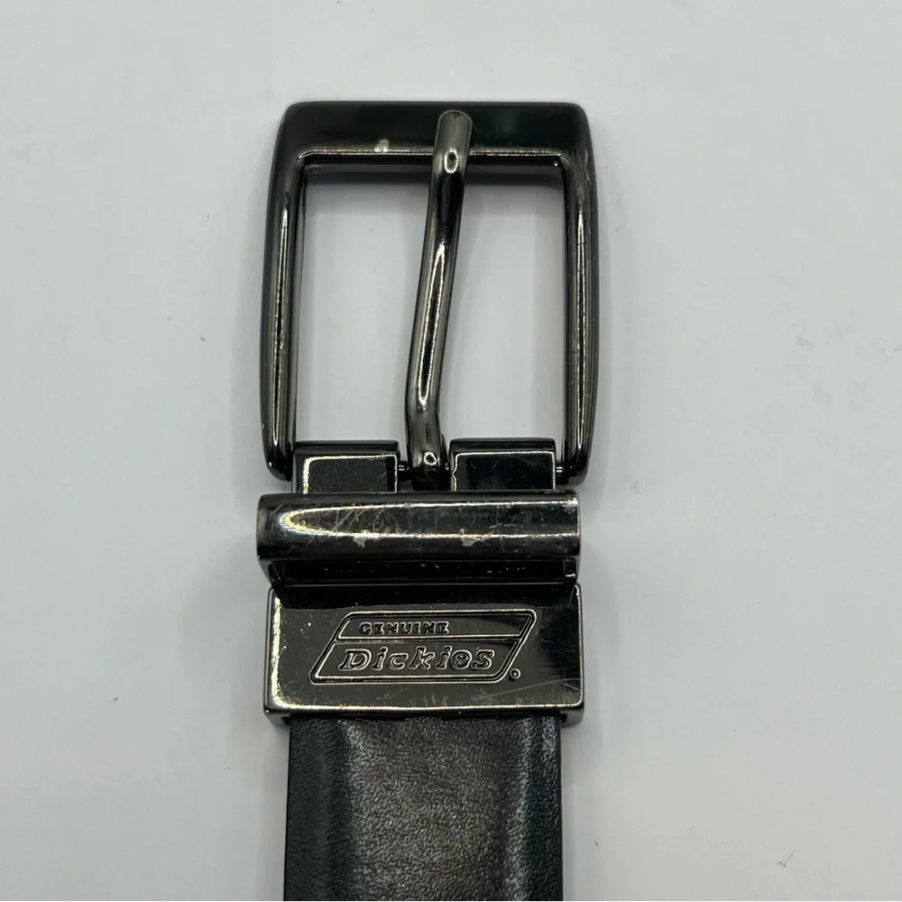 Dickie’s reversible youth belt black‎ & brown Size Medium